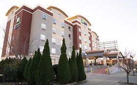 Holiday Inn Express Maspeth By Ihg